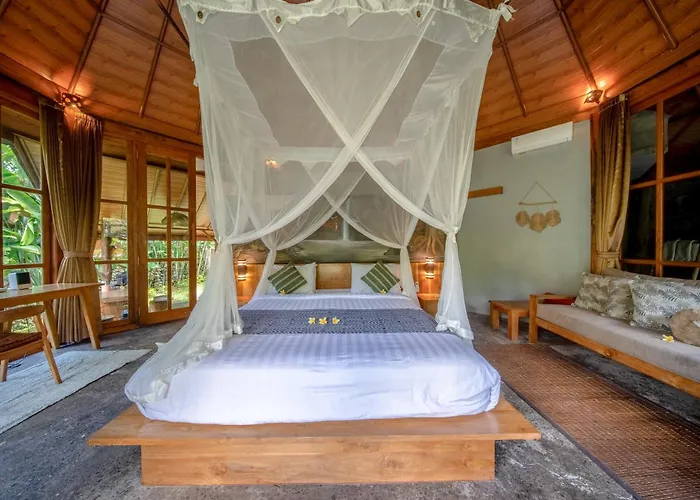 Bali Jungle Taksu Ferienhaus *