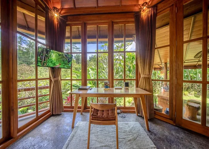 Bali Jungle Taksu Ferienhaus *