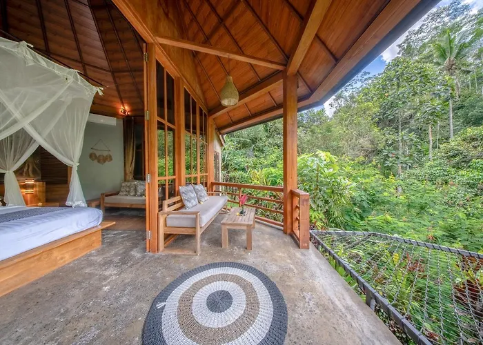 Bali Jungle Taksu Ferienhaus *